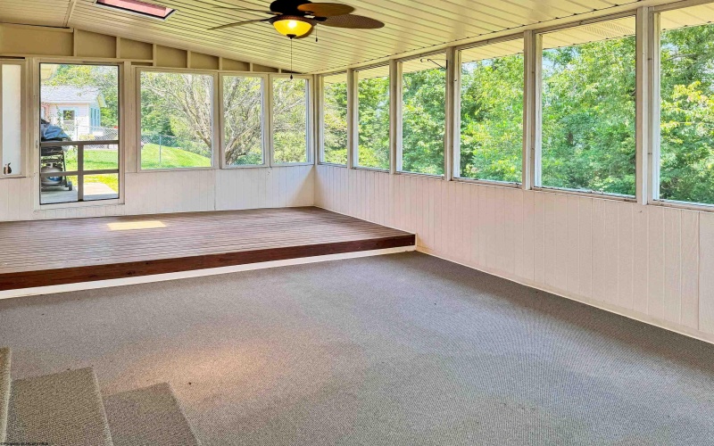 1812 Martha Avenue, Fairmont, West Virginia 26554, 3 Bedrooms Bedrooms, 6 Rooms Rooms,3 BathroomsBathrooms,Single Family Detached,For Sale,Martha,10160235