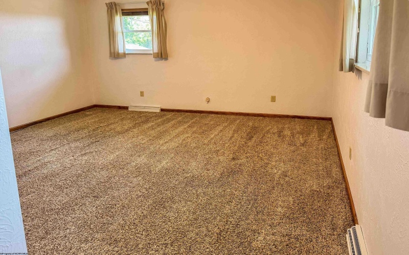 1812 Martha Avenue, Fairmont, West Virginia 26554, 3 Bedrooms Bedrooms, 6 Rooms Rooms,3 BathroomsBathrooms,Single Family Detached,For Sale,Martha,10160235