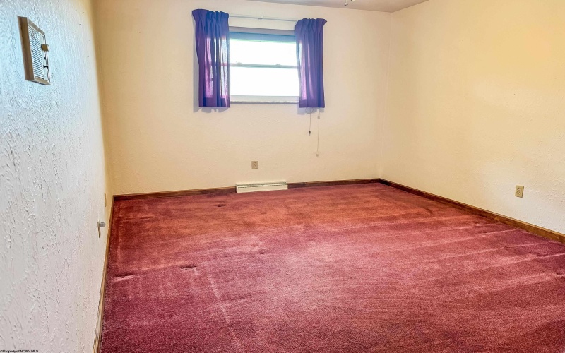 1812 Martha Avenue, Fairmont, West Virginia 26554, 3 Bedrooms Bedrooms, 6 Rooms Rooms,3 BathroomsBathrooms,Single Family Detached,For Sale,Martha,10160235