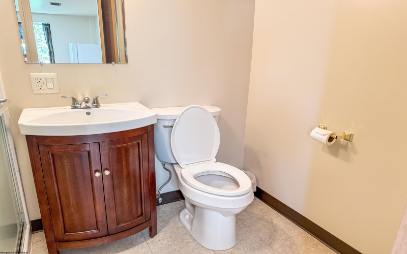 1812 Martha Avenue, Fairmont, West Virginia 26554, 3 Bedrooms Bedrooms, 6 Rooms Rooms,3 BathroomsBathrooms,Single Family Detached,For Sale,Martha,10160235
