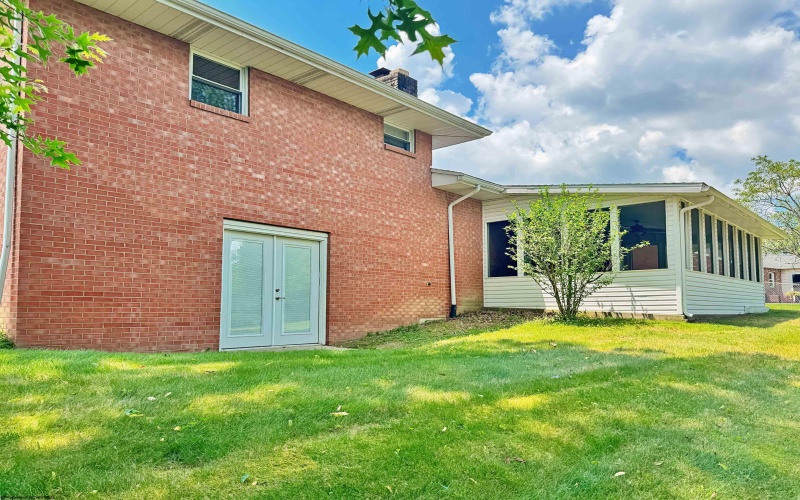 1812 Martha Avenue, Fairmont, West Virginia 26554, 3 Bedrooms Bedrooms, 6 Rooms Rooms,3 BathroomsBathrooms,Single Family Detached,For Sale,Martha,10160235