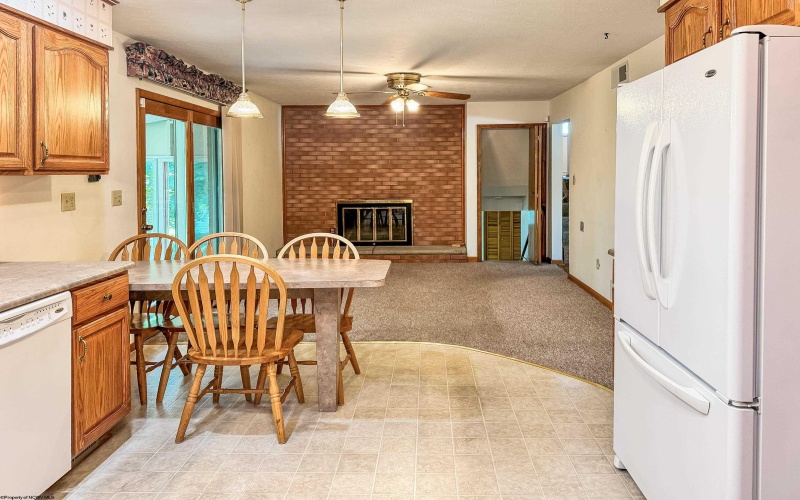 1812 Martha Avenue, Fairmont, West Virginia 26554, 3 Bedrooms Bedrooms, 6 Rooms Rooms,3 BathroomsBathrooms,Single Family Detached,For Sale,Martha,10160235