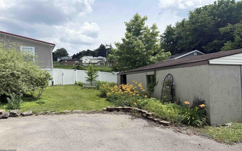 347 Bradley Court, Fairmont, West Virginia 26554, 2 Bedrooms Bedrooms, 5 Rooms Rooms,1 BathroomBathrooms,Single Family Detached,For Sale,Bradley,10160238