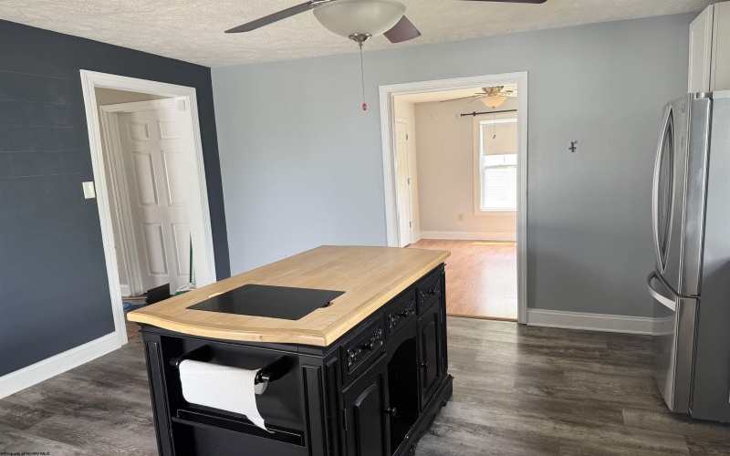 347 Bradley Court, Fairmont, West Virginia 26554, 2 Bedrooms Bedrooms, 5 Rooms Rooms,1 BathroomBathrooms,Single Family Detached,For Sale,Bradley,10160238