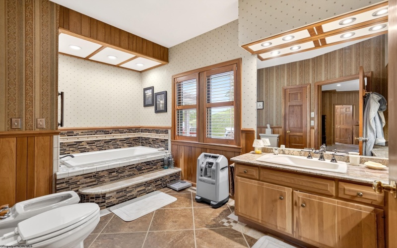 201 Westridge Drive, Elkins, West Virginia 26241, 4 Bedrooms Bedrooms, 11 Rooms Rooms,4 BathroomsBathrooms,Single Family Detached,For Sale,Westridge,10160237