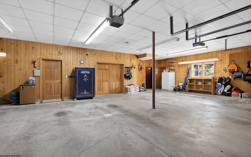 201 Westridge Drive, Elkins, West Virginia 26241, 4 Bedrooms Bedrooms, 11 Rooms Rooms,4 BathroomsBathrooms,Single Family Detached,For Sale,Westridge,10160237