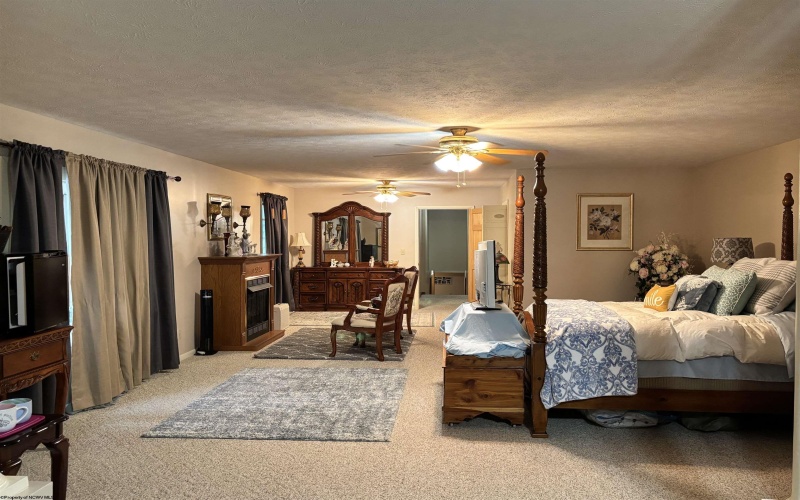 381 Midway Road, Belington, West Virginia 26250, 4 Bedrooms Bedrooms, 12 Rooms Rooms,3 BathroomsBathrooms,Single Family Detached,For Sale,Midway,10160229