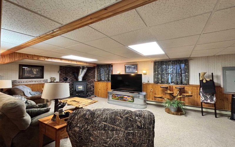 381 Midway Road, Belington, West Virginia 26250, 4 Bedrooms Bedrooms, 12 Rooms Rooms,3 BathroomsBathrooms,Single Family Detached,For Sale,Midway,10160229