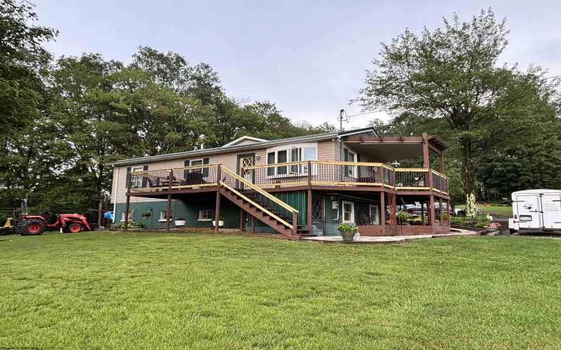 381 Midway Road, Belington, West Virginia 26250, 4 Bedrooms Bedrooms, 12 Rooms Rooms,3 BathroomsBathrooms,Single Family Detached,For Sale,Midway,10160229