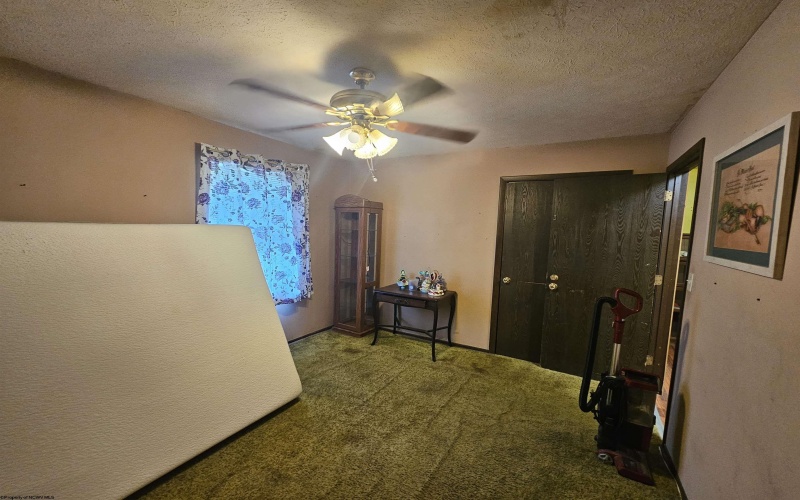 231 Chapman Avenue, Spencer, West Virginia 25276, 4 Bedrooms Bedrooms, 7 Rooms Rooms,2 BathroomsBathrooms,Single Family Detached,For Sale,Chapman,10160239
