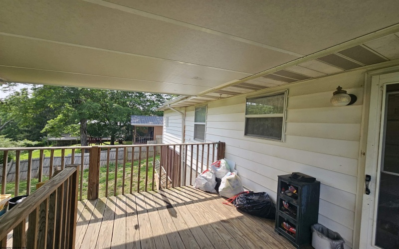 231 Chapman Avenue, Spencer, West Virginia 25276, 4 Bedrooms Bedrooms, 7 Rooms Rooms,2 BathroomsBathrooms,Single Family Detached,For Sale,Chapman,10160239