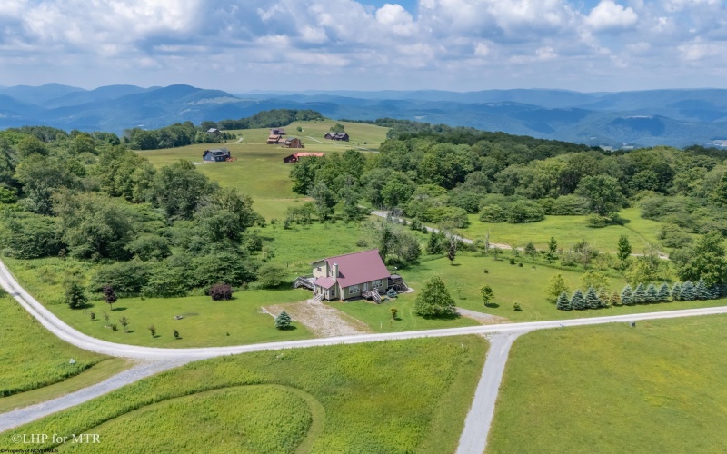 76 Pointy Knob Road, Davis, West Virginia 26260, 3 Bedrooms Bedrooms, 6 Rooms Rooms,3 BathroomsBathrooms,Single Family Detached,For Sale,Pointy Knob,10160246