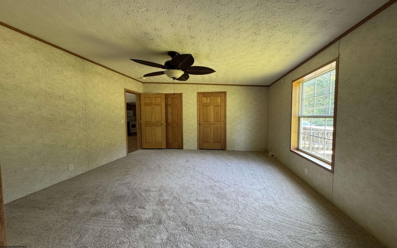 143 Circle Drive, Mount Clare, West Virginia 26408, 4 Bedrooms Bedrooms, 8 Rooms Rooms,2 BathroomsBathrooms,Single Family Detached,For Sale,Circle,10160245