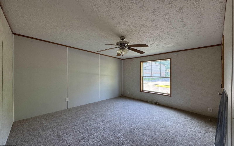 143 Circle Drive, Mount Clare, West Virginia 26408, 4 Bedrooms Bedrooms, 8 Rooms Rooms,2 BathroomsBathrooms,Single Family Detached,For Sale,Circle,10160245