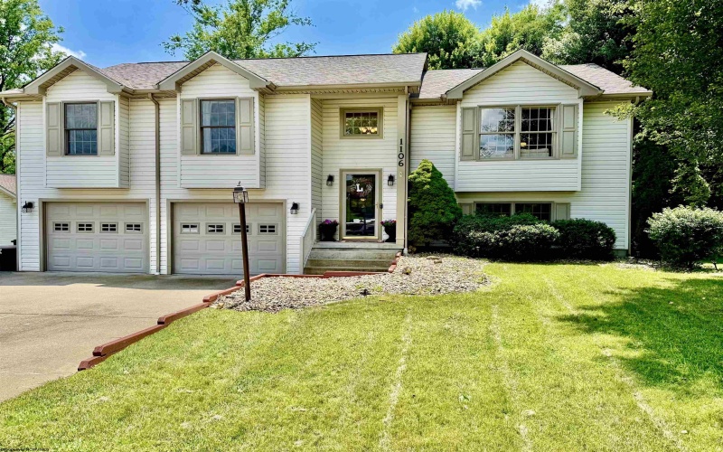 1106 Andrew Drive, Morgantown, West Virginia 26508, 3 Bedrooms Bedrooms, 6 Rooms Rooms,3 BathroomsBathrooms,Single Family Detached,For Sale,Andrew,10160248