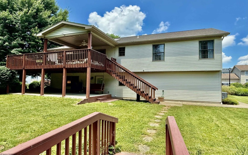 1106 Andrew Drive, Morgantown, West Virginia 26508, 3 Bedrooms Bedrooms, 6 Rooms Rooms,3 BathroomsBathrooms,Single Family Detached,For Sale,Andrew,10160248
