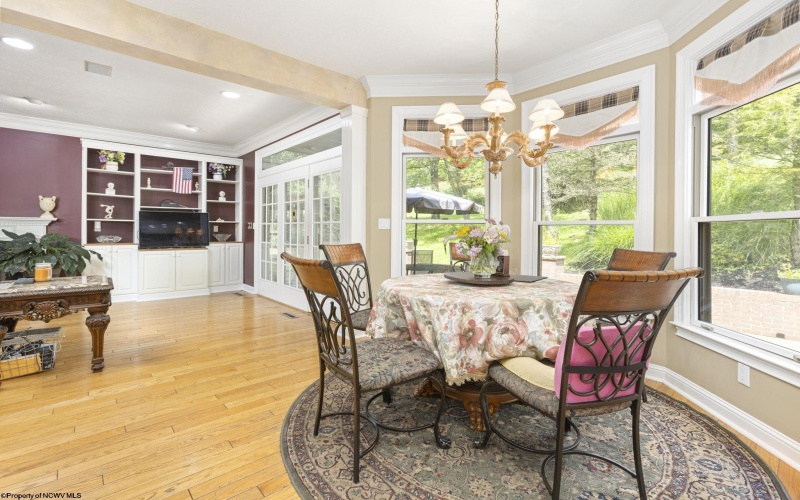 4134 Cove Point Drive, Morgantown, West Virginia 26508, 4 Bedrooms Bedrooms, 10 Rooms Rooms,3 BathroomsBathrooms,Single Family Detached,For Sale,Cove Point,10160021