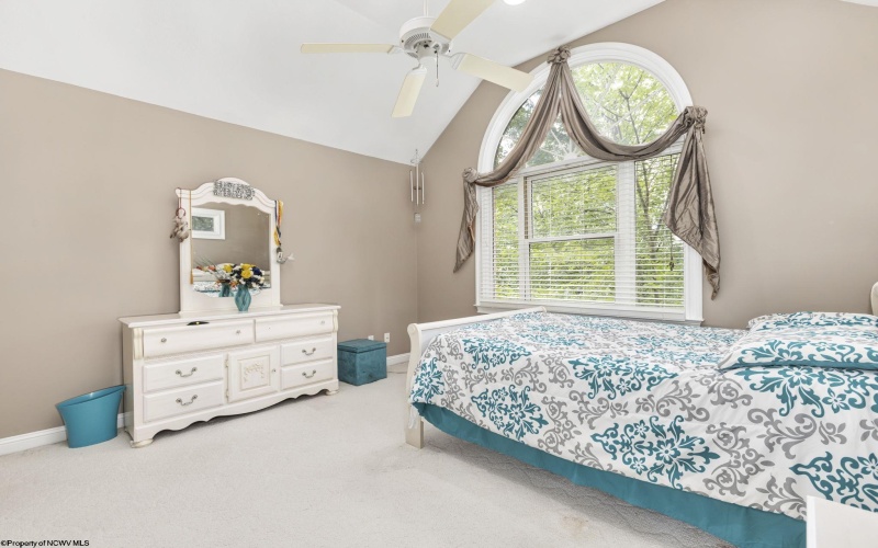 4134 Cove Point Drive, Morgantown, West Virginia 26508, 4 Bedrooms Bedrooms, 10 Rooms Rooms,3 BathroomsBathrooms,Single Family Detached,For Sale,Cove Point,10160021