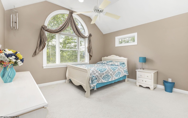 4134 Cove Point Drive, Morgantown, West Virginia 26508, 4 Bedrooms Bedrooms, 10 Rooms Rooms,3 BathroomsBathrooms,Single Family Detached,For Sale,Cove Point,10160021