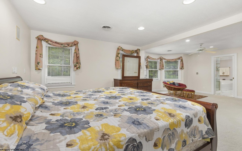 4134 Cove Point Drive, Morgantown, West Virginia 26508, 4 Bedrooms Bedrooms, 10 Rooms Rooms,3 BathroomsBathrooms,Single Family Detached,For Sale,Cove Point,10160021