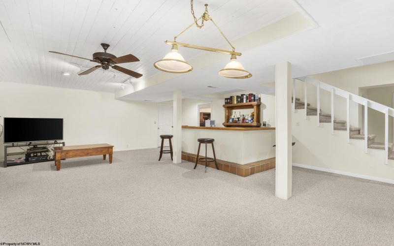 4134 Cove Point Drive, Morgantown, West Virginia 26508, 4 Bedrooms Bedrooms, 10 Rooms Rooms,3 BathroomsBathrooms,Single Family Detached,For Sale,Cove Point,10160021