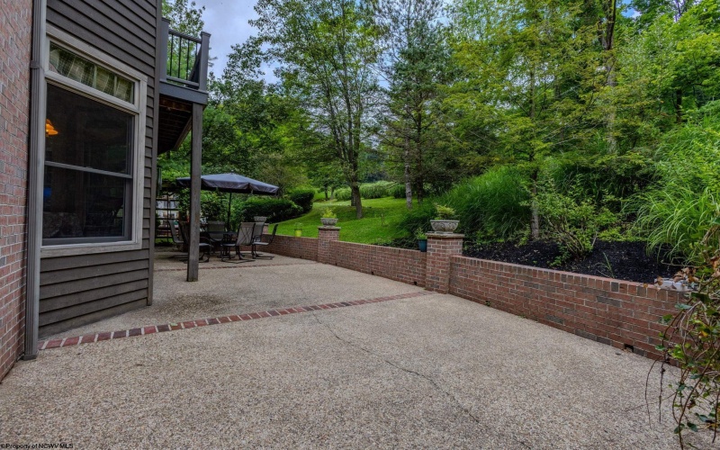 4134 Cove Point Drive, Morgantown, West Virginia 26508, 4 Bedrooms Bedrooms, 10 Rooms Rooms,3 BathroomsBathrooms,Single Family Detached,For Sale,Cove Point,10160021