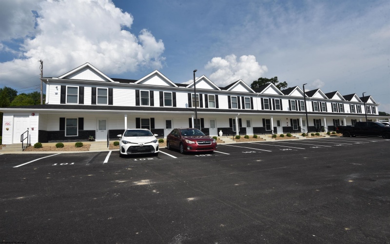 41 Greentree Drive, Shinnston, West Virginia 26431, 2 Bedrooms Bedrooms, 5 Rooms Rooms,2 BathroomsBathrooms,Residential Rentals,For Rent,Greentree,10160255