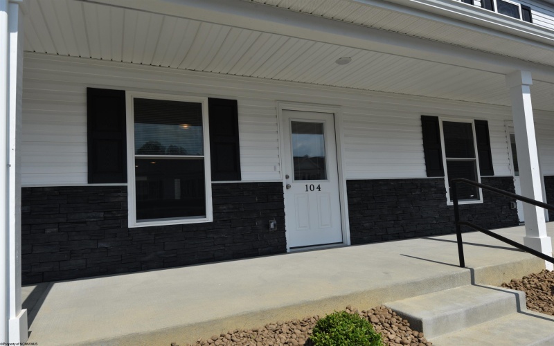 41 Greentree Drive, Shinnston, West Virginia 26431, 2 Bedrooms Bedrooms, 5 Rooms Rooms,2 BathroomsBathrooms,Residential Rentals,For Rent,Greentree,10160255