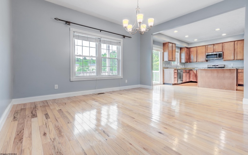 4 Turnstone Drive, Morgantown, West Virginia 26505, 3 Bedrooms Bedrooms, 7 Rooms Rooms,2 BathroomsBathrooms,Single Family Attached,For Sale,Turnstone,10160261