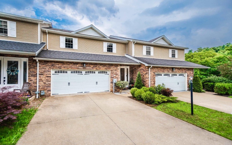 4 Turnstone Drive, Morgantown, West Virginia 26505, 3 Bedrooms Bedrooms, 7 Rooms Rooms,2 BathroomsBathrooms,Single Family Attached,For Sale,Turnstone,10160261