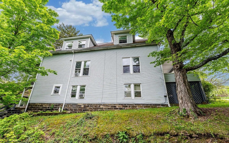 21 Marion Street, Morgantown, West Virginia 26505, ,Multi-unit/income,For Sale,Marion,10160258