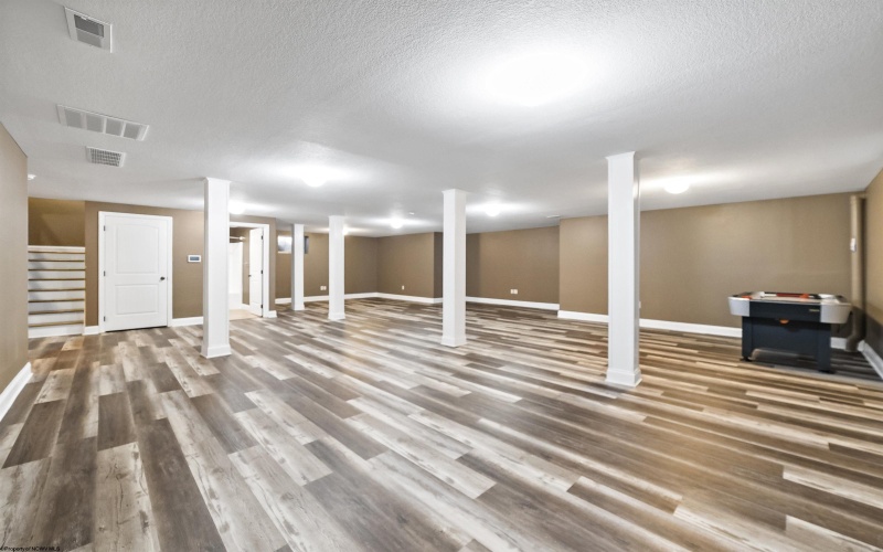 1 French Quarters Drive, Morgantown, West Virginia 26505, 4 Bedrooms Bedrooms, 10 Rooms Rooms,3 BathroomsBathrooms,Single Family Detached,For Sale,French Quarters,10160262