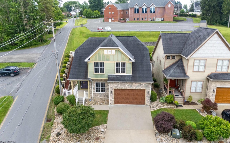 1 French Quarters Drive, Morgantown, West Virginia 26505, 4 Bedrooms Bedrooms, 10 Rooms Rooms,3 BathroomsBathrooms,Single Family Detached,For Sale,French Quarters,10160262