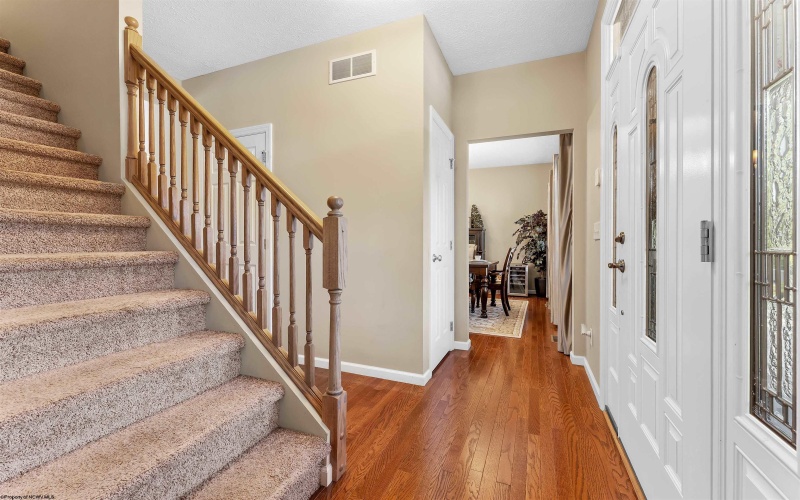 106 Casey Lane, Morgantown, West Virginia 26508, 4 Bedrooms Bedrooms, 8 Rooms Rooms,2 BathroomsBathrooms,Single Family Detached,For Sale,Casey,10160266