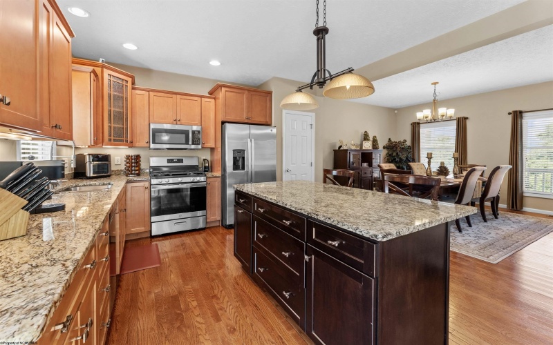 106 Casey Lane, Morgantown, West Virginia 26508, 4 Bedrooms Bedrooms, 8 Rooms Rooms,2 BathroomsBathrooms,Single Family Detached,For Sale,Casey,10160266