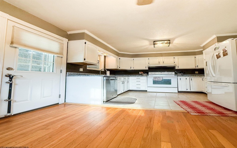 625 Sapps Run Road, Fairmont, West Virginia 26554, 3 Bedrooms Bedrooms, 6 Rooms Rooms,2 BathroomsBathrooms,Single Family Detached,For Sale,Sapps Run,10160264