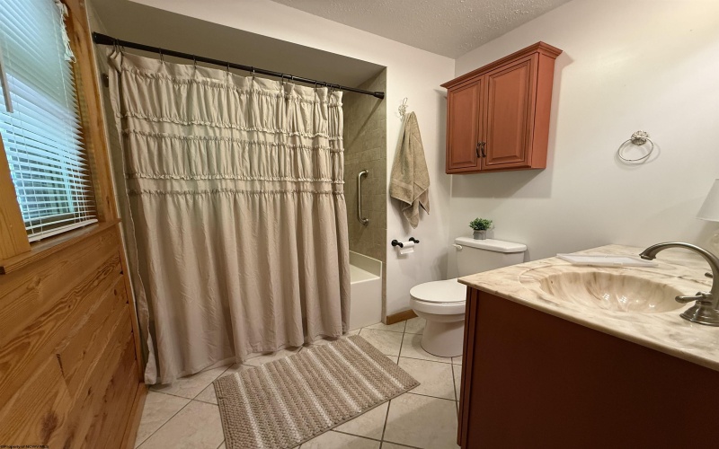 203 Bluebird Drive, Terra Alta, West Virginia 26764, 3 Bedrooms Bedrooms, 8 Rooms Rooms,2 BathroomsBathrooms,Single Family Detached,For Sale,Bluebird,10160263