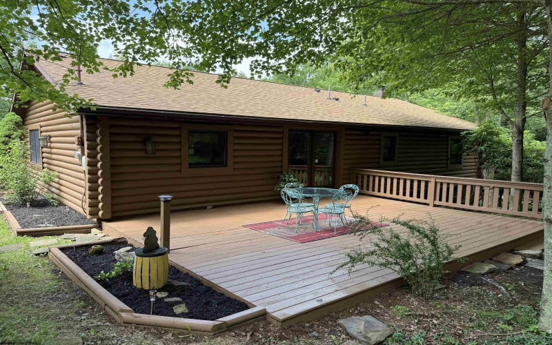 203 Bluebird Drive, Terra Alta, West Virginia 26764, 3 Bedrooms Bedrooms, 8 Rooms Rooms,2 BathroomsBathrooms,Single Family Detached,For Sale,Bluebird,10160263
