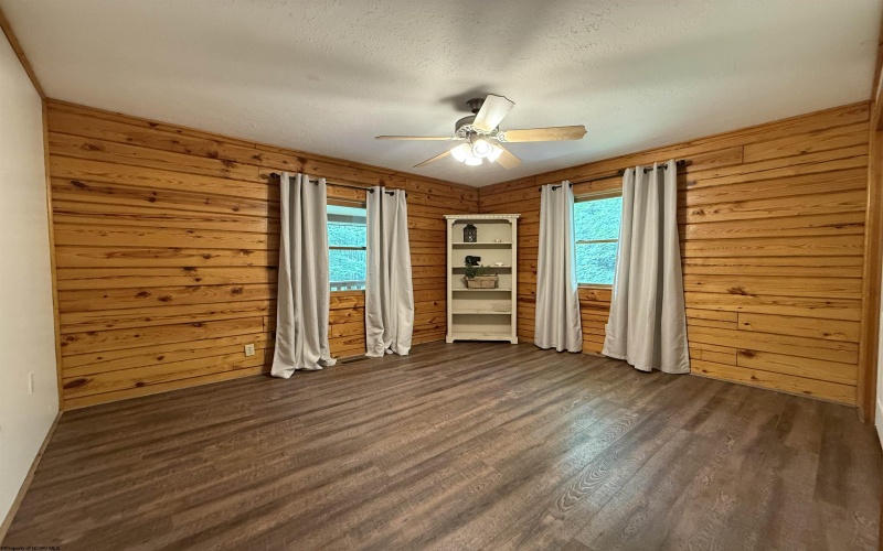 203 Bluebird Drive, Terra Alta, West Virginia 26764, 3 Bedrooms Bedrooms, 8 Rooms Rooms,2 BathroomsBathrooms,Single Family Detached,For Sale,Bluebird,10160263