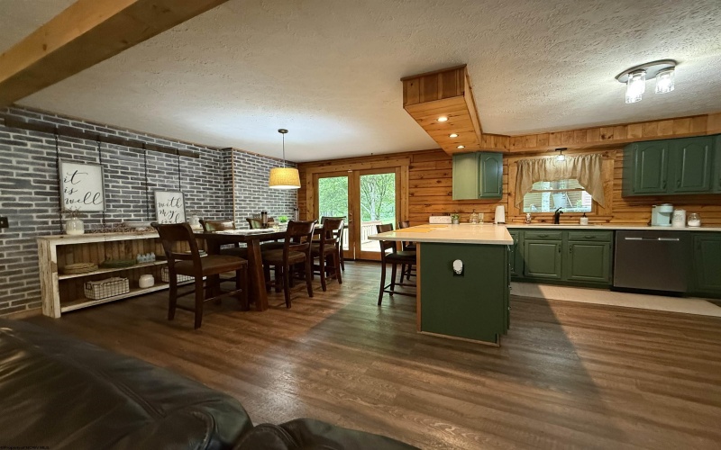 203 Bluebird Drive, Terra Alta, West Virginia 26764, 3 Bedrooms Bedrooms, 8 Rooms Rooms,2 BathroomsBathrooms,Single Family Detached,For Sale,Bluebird,10160263