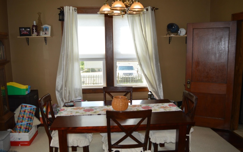 716 Elysian Avenue, Morgantown, West Virginia 26501, 3 Bedrooms Bedrooms, 6 Rooms Rooms,1 BathroomBathrooms,Single Family Detached,For Sale,Elysian,10160287