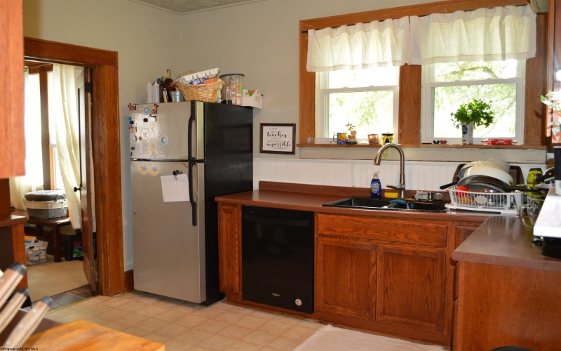 716 Elysian Avenue, Morgantown, West Virginia 26501, 3 Bedrooms Bedrooms, 6 Rooms Rooms,1 BathroomBathrooms,Single Family Detached,For Sale,Elysian,10160287