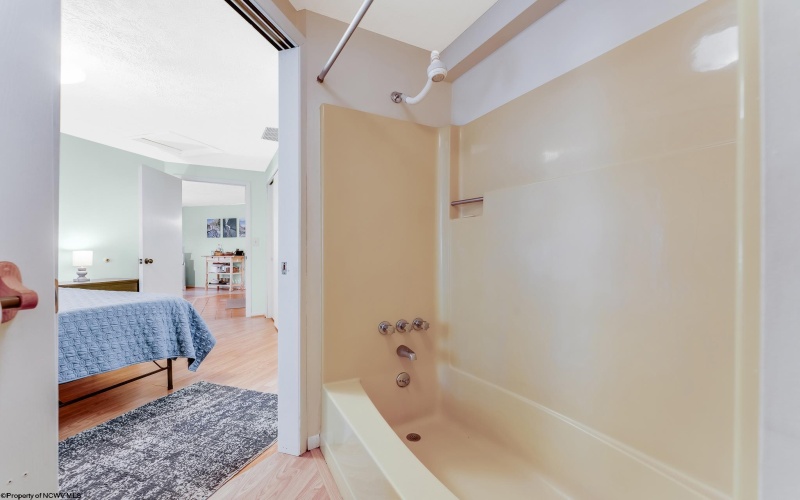 1724 Mosser Road, McHenry, Maryland 21541, 1 Bedroom Bedrooms, 3 Rooms Rooms,1 BathroomBathrooms,Single Family Attached,For Sale,Mosser,10160282