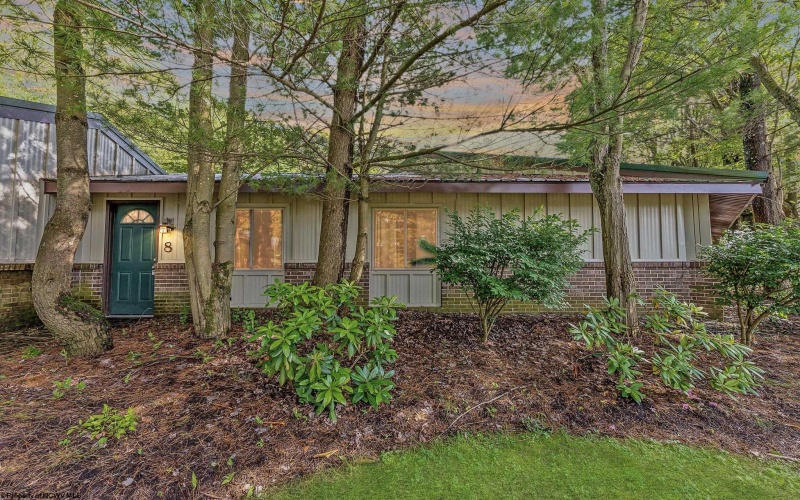 1724 Mosser Road, McHenry, Maryland 21541, 1 Bedroom Bedrooms, 3 Rooms Rooms,1 BathroomBathrooms,Single Family Attached,For Sale,Mosser,10160282