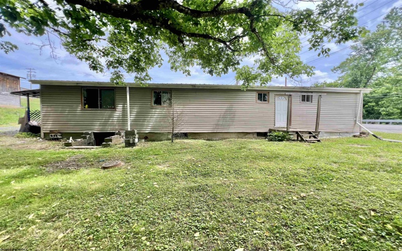 5 Lytle Lane, Frametown, West Virginia 26623, ,Multi-unit/income,For Sale,Lytle,10160278