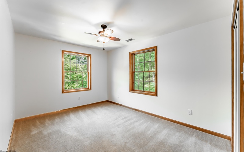 479 Bell Run Road, Spraggs, Pennsylvania 15362, 4 Bedrooms Bedrooms, 8 Rooms Rooms,3 BathroomsBathrooms,Single Family Detached,For Sale,Bell Run,10160286