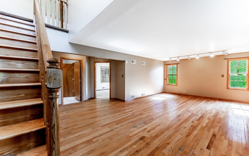 479 Bell Run Road, Spraggs, Pennsylvania 15362, 4 Bedrooms Bedrooms, 8 Rooms Rooms,3 BathroomsBathrooms,Single Family Detached,For Sale,Bell Run,10160286