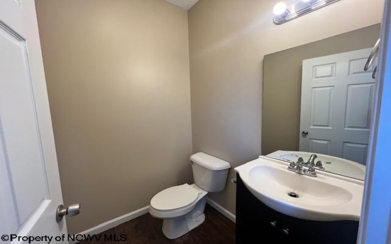 421 Marlowe Circle, Morgantown, West Virginia 26505, 1 Bedroom Bedrooms, 2 Rooms Rooms,2 BathroomsBathrooms,Residential Rentals,For Rent,Marlowe,10160274