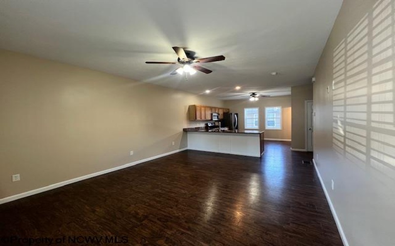421 Marlowe Circle, Morgantown, West Virginia 26505, 1 Bedroom Bedrooms, 2 Rooms Rooms,2 BathroomsBathrooms,Residential Rentals,For Rent,Marlowe,10160274