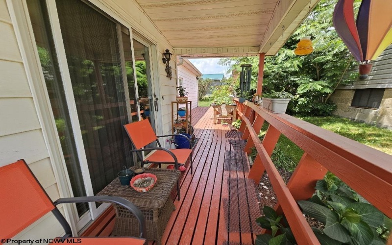 1108 14th Street, Clarksburg, West Virginia 26301, 2 Bedrooms Bedrooms, 6 Rooms Rooms,1 BathroomBathrooms,Single Family Detached,For Sale,14th,10160284